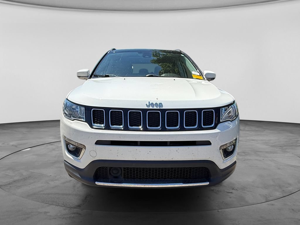 Used 2021 Jeep Compass Limited w/ Sun and Sound Group AWD/4WD image 3