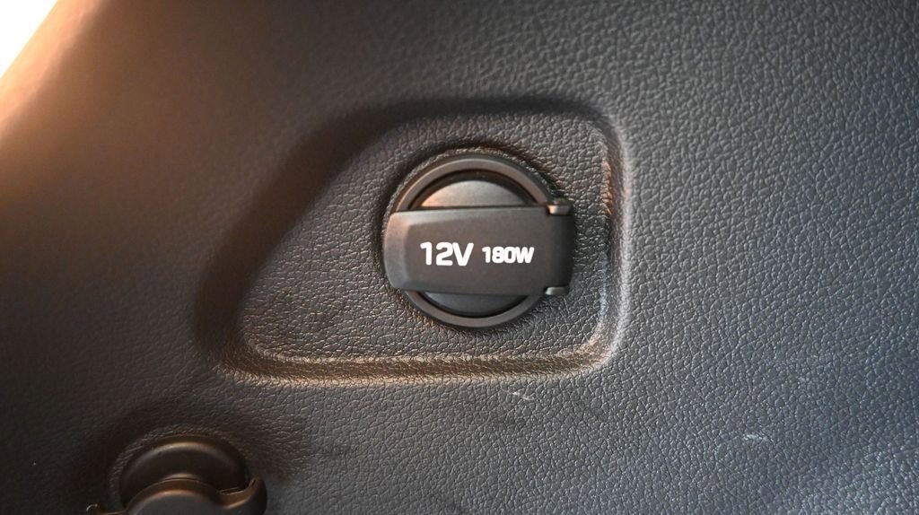 Used 2016 Hyundai Tucson Limited w/ Option Group 03 FWD image 18
