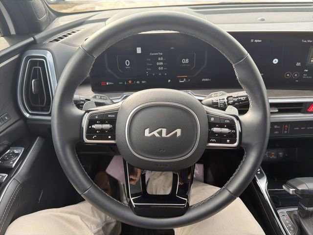 Used 2025 Kia Sorento SX Prestige image 16