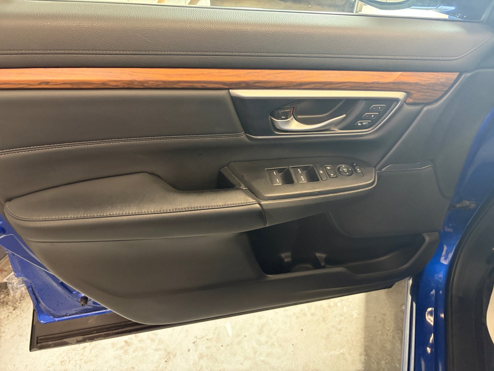 Used 2022 Honda CR-V EX-L image 13