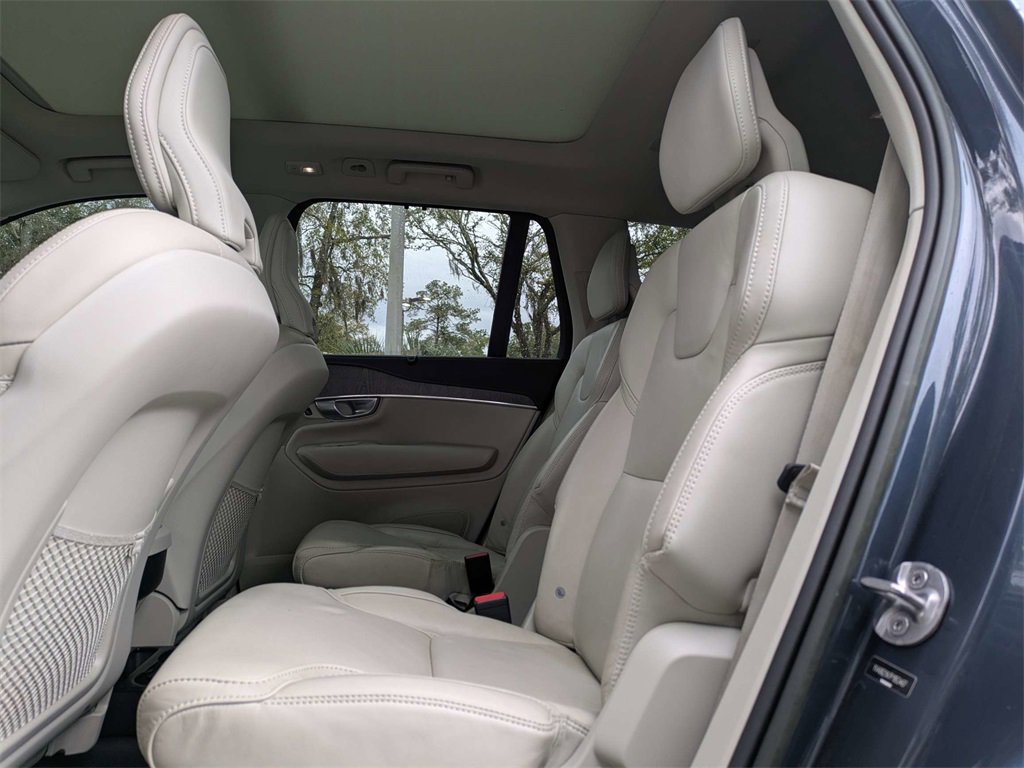 Used 2023 Volvo XC90 B6 Ultimate w/ Protection Package Premier image 14