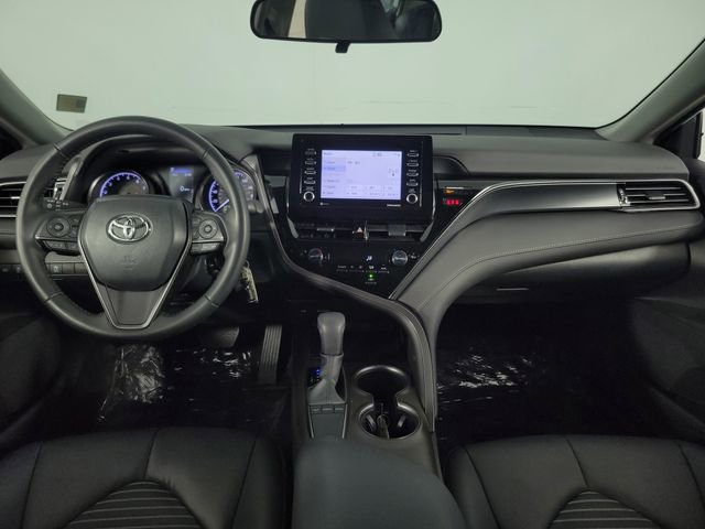 Used 2023 Toyota Camry SE image 25