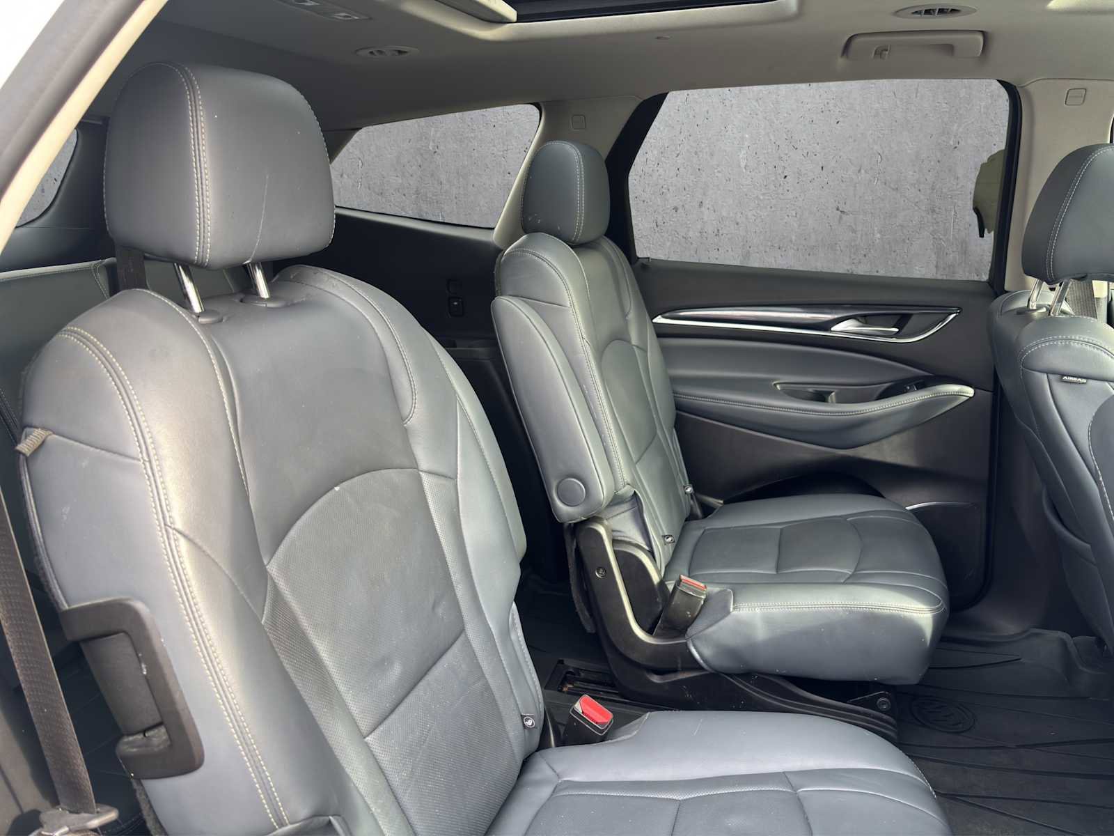 Used 2021 Buick Enclave Premium w/ Sun and Sites Package image 20