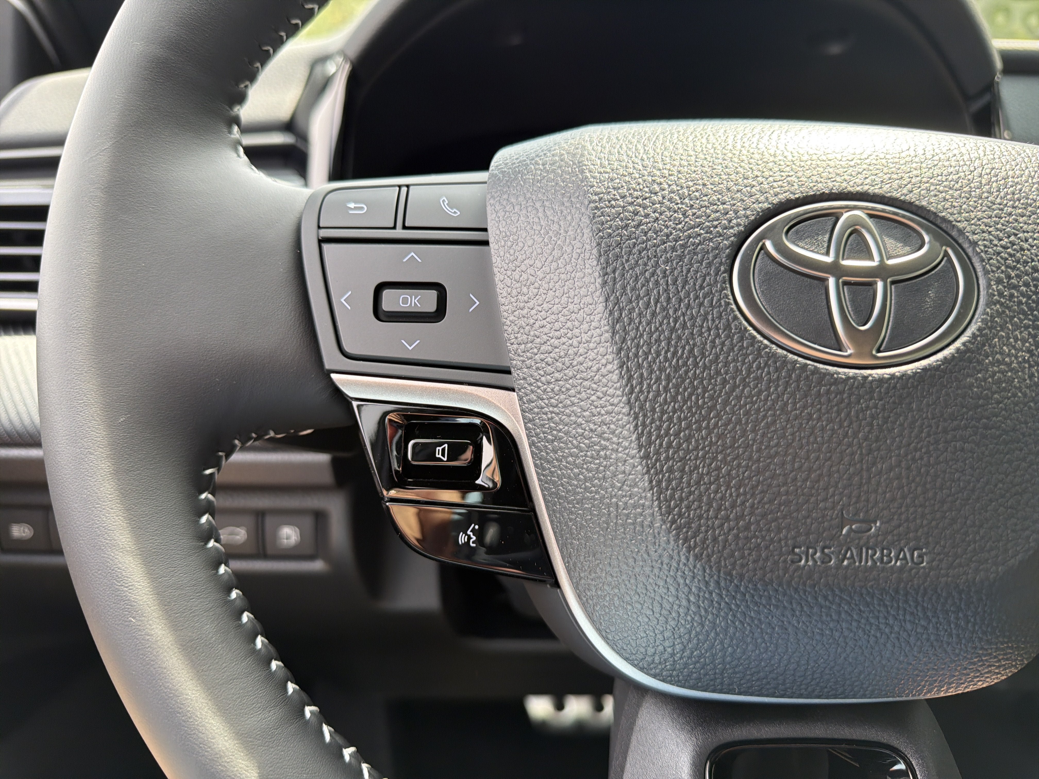 New 2026 Toyota Camry SE FWD image 16