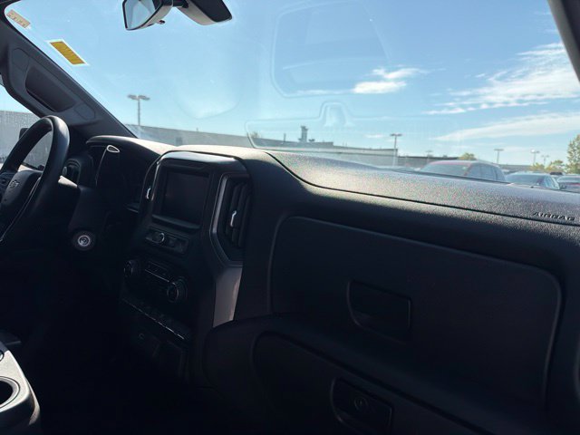 Used 2020 Chevrolet Silverado 1500 Custom w/ Custom Value Package AWD/4WD image 23
