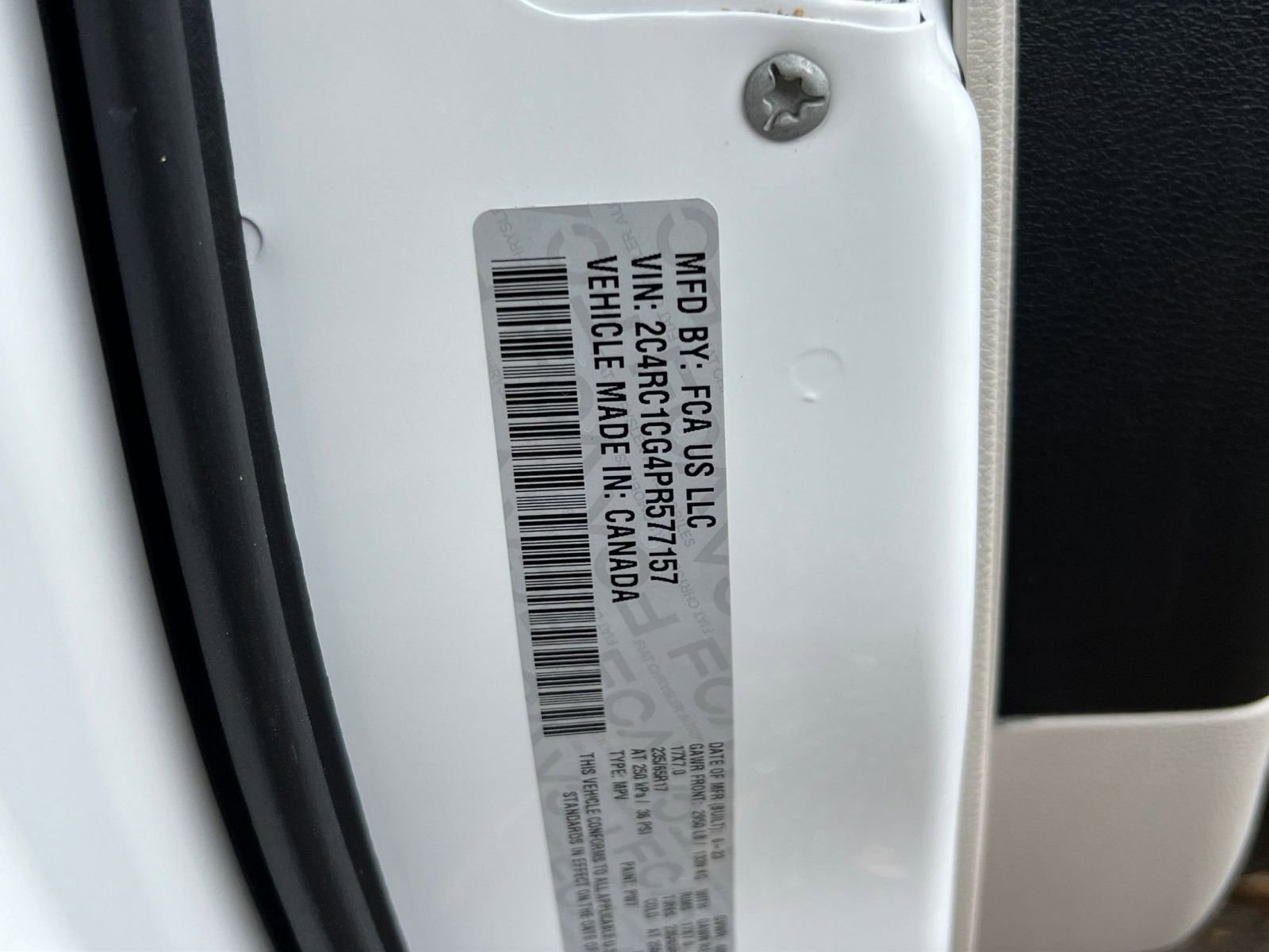 Used 2023 Chrysler Voyager LX image 33