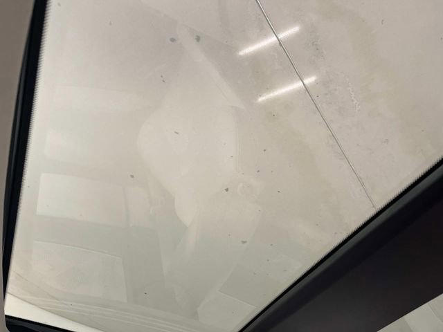 Used 2023 Nissan Ariya FWD image 34