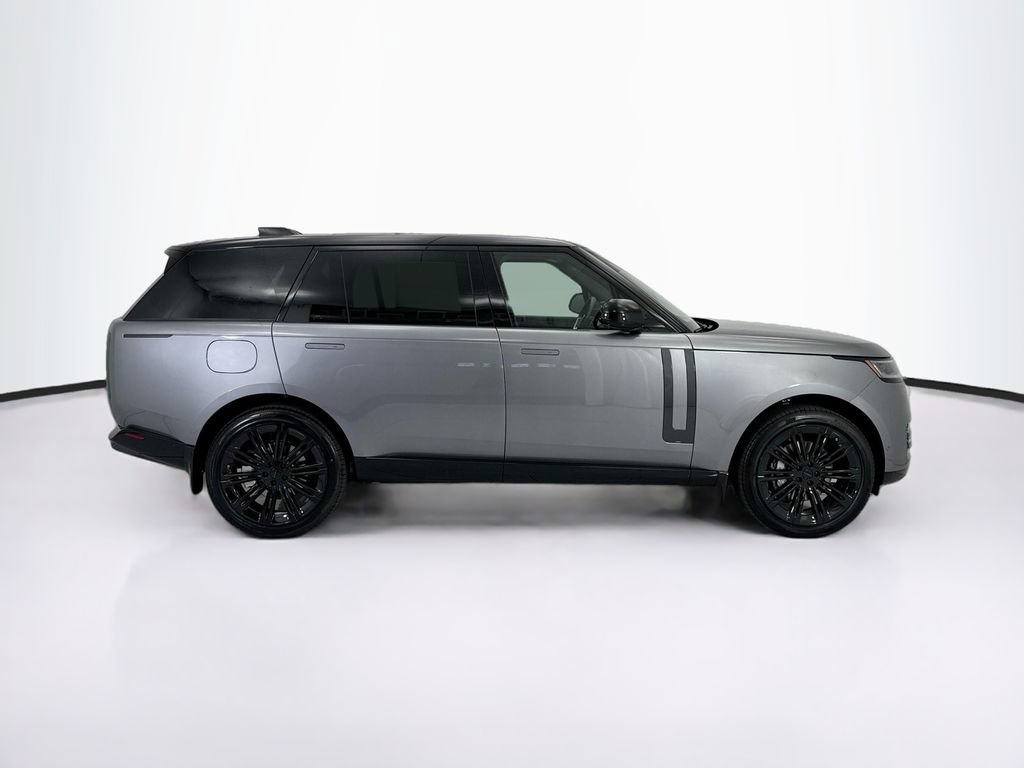 New 2026 Land Rover Range Rover Long Wheelbase SE AWD/4WD image 4