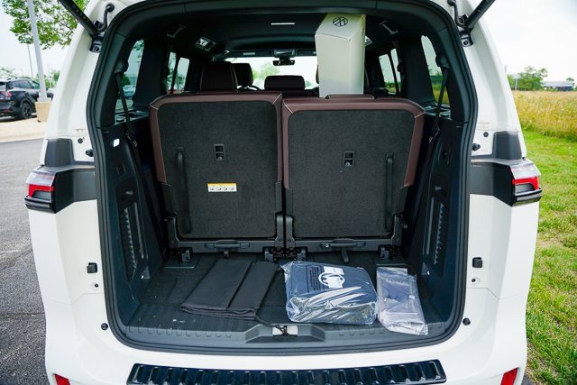 New 2025 Volkswagen ID. Buzz Pro S image 27