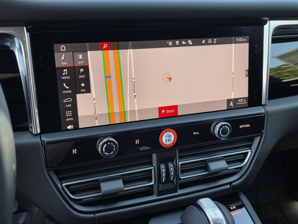 New 2026 Porsche Macan AWD/4WD image 12