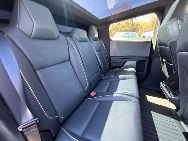 Used 2024 Tesla Cybertruck AWD Crew Cab image 7