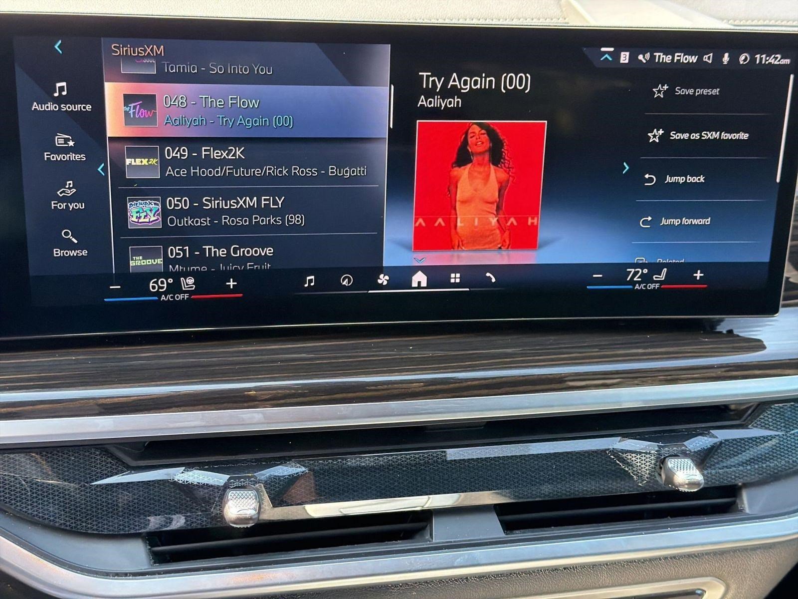 Certified 2025 BMW X6 xDrive40i image 23