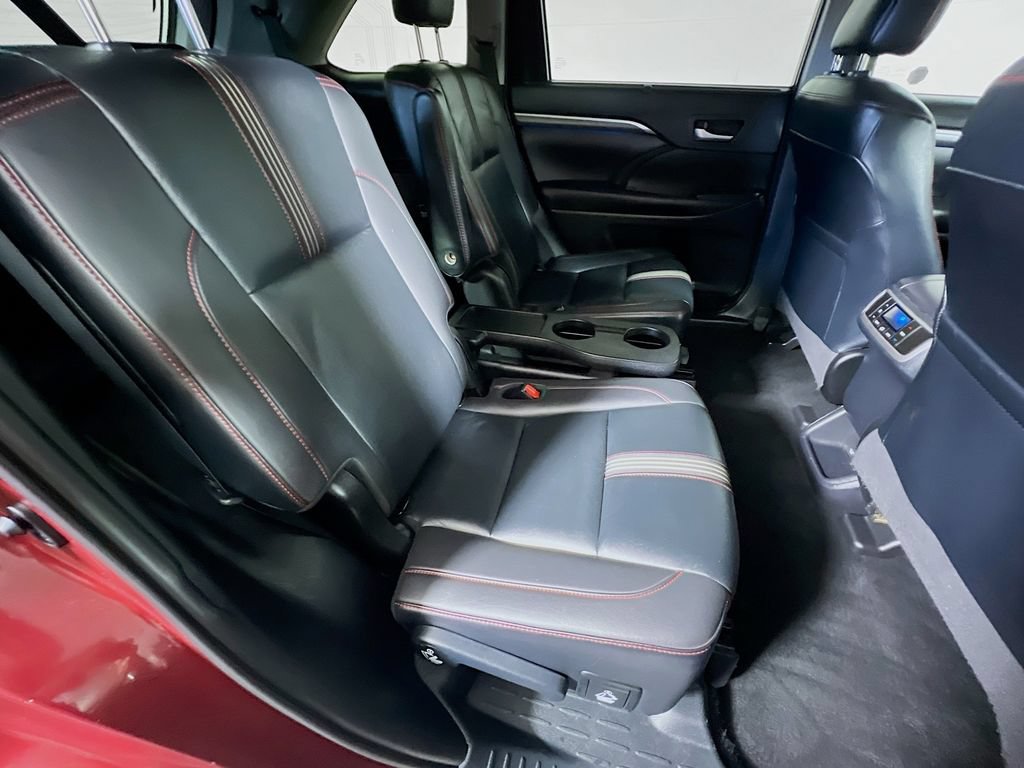 Certified 2019 Toyota Highlander SE AWD/4WD image 25