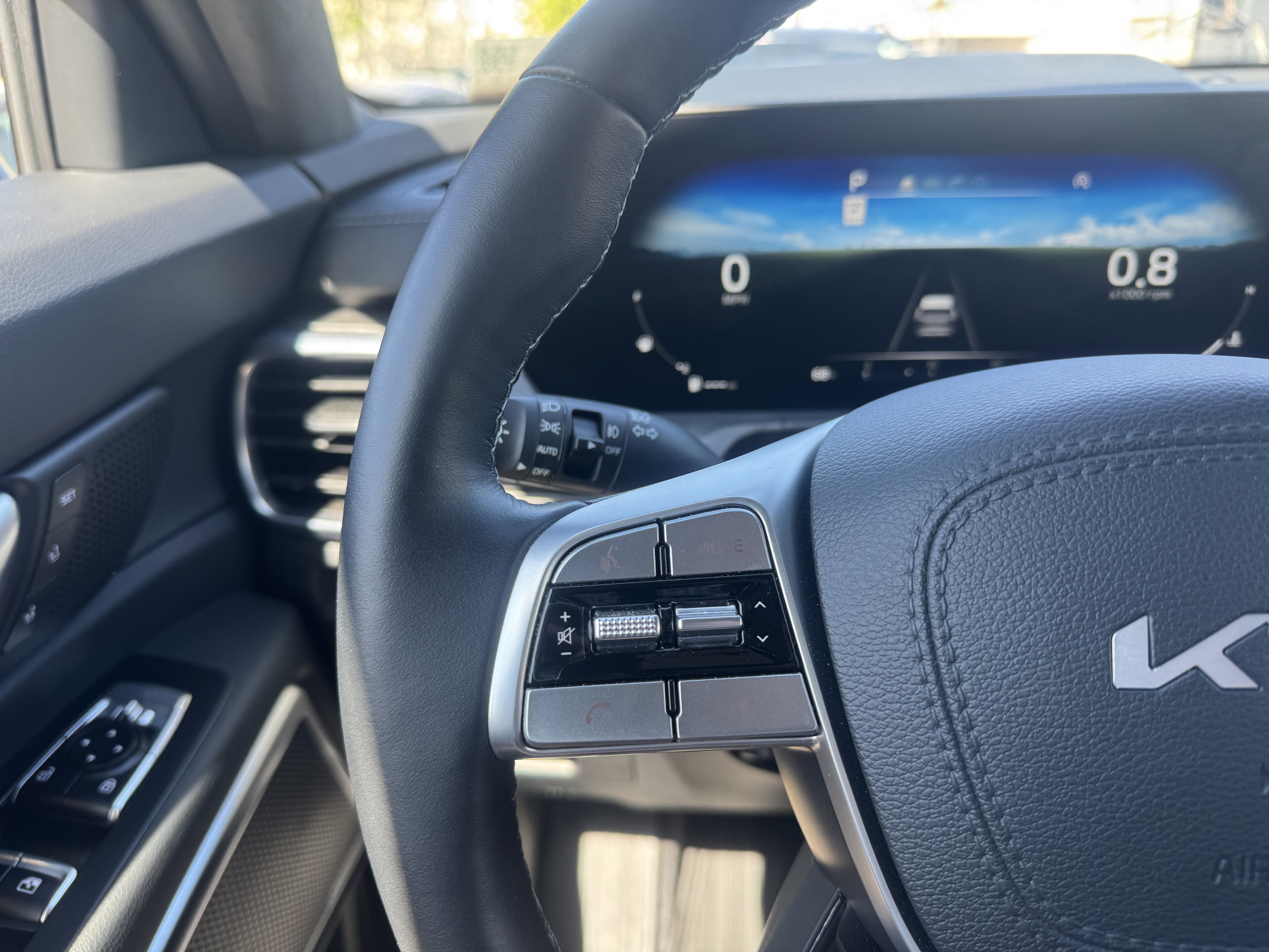 Used 2025 Kia Telluride SX Prestige X-Pro AWD/4WD image 23