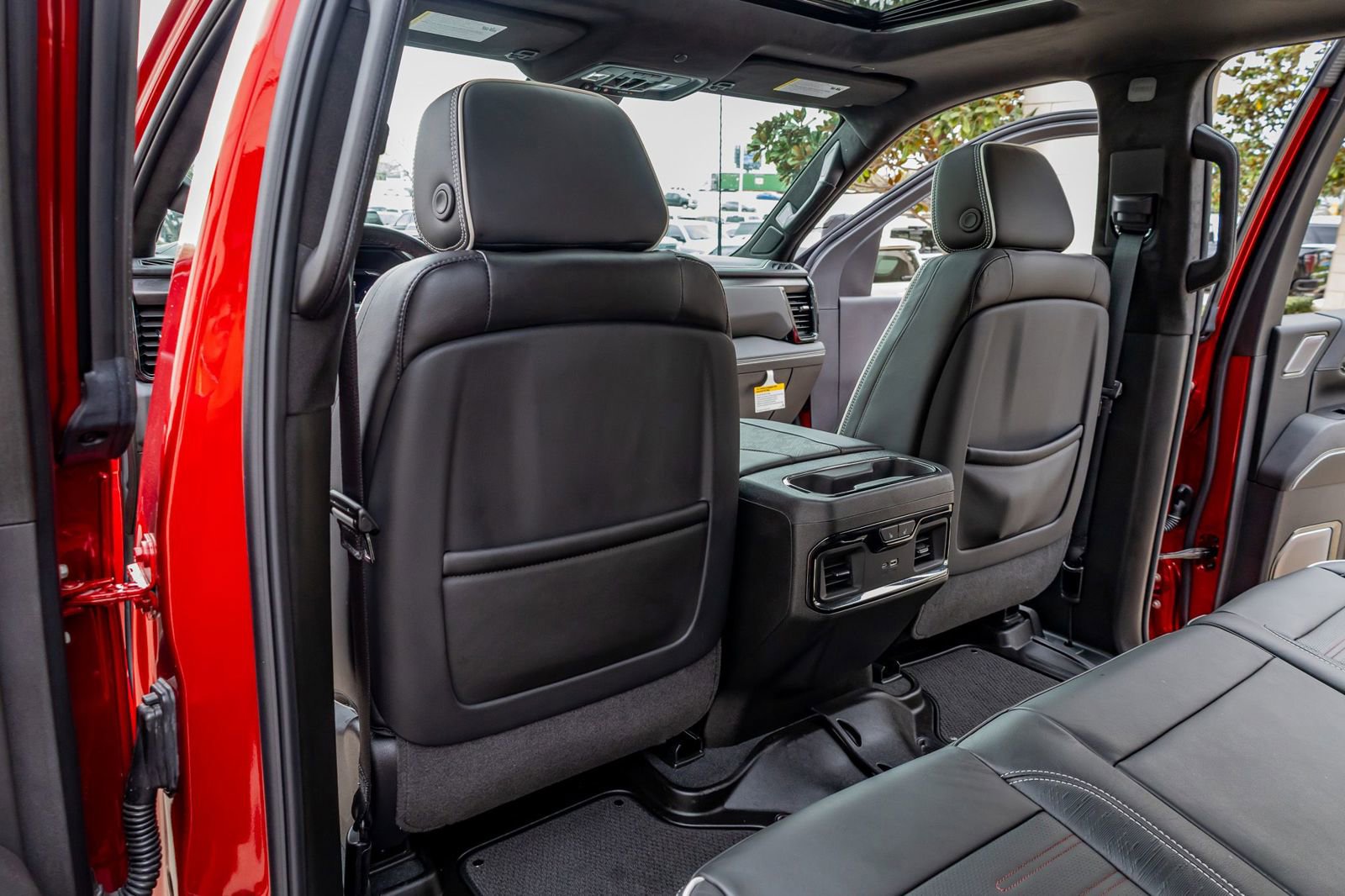 Used 2025 GMC Sierra 2500 AT4X image 33