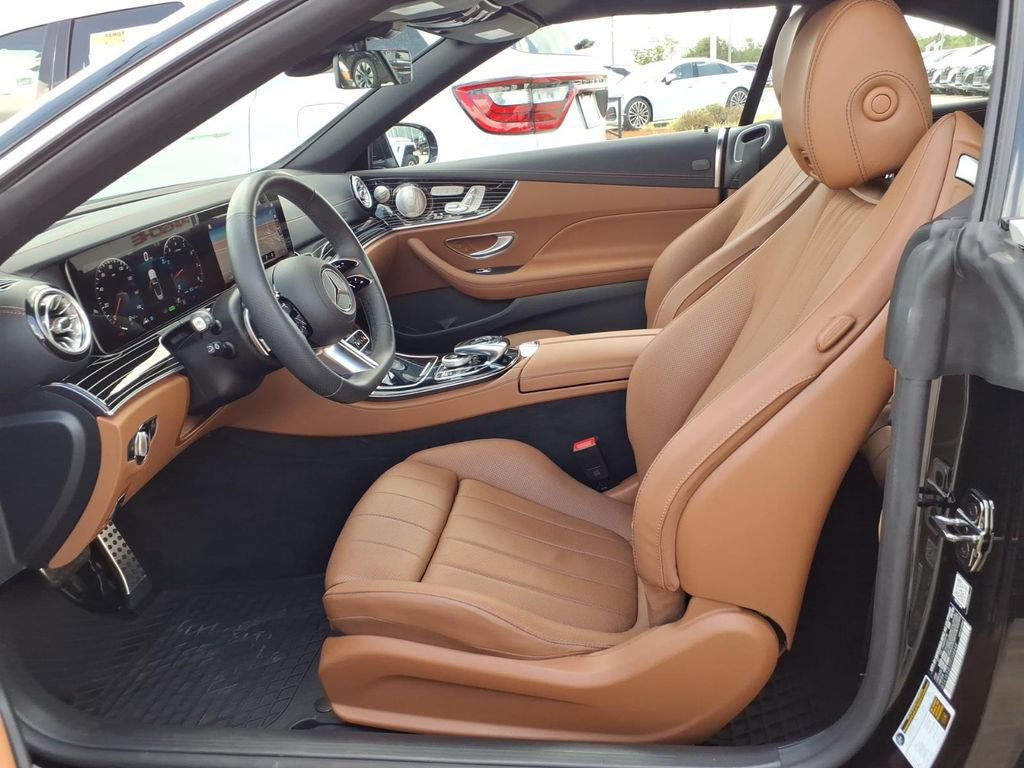 Used 2023 Mercedes-Benz E 450 Cabriolet image 18
