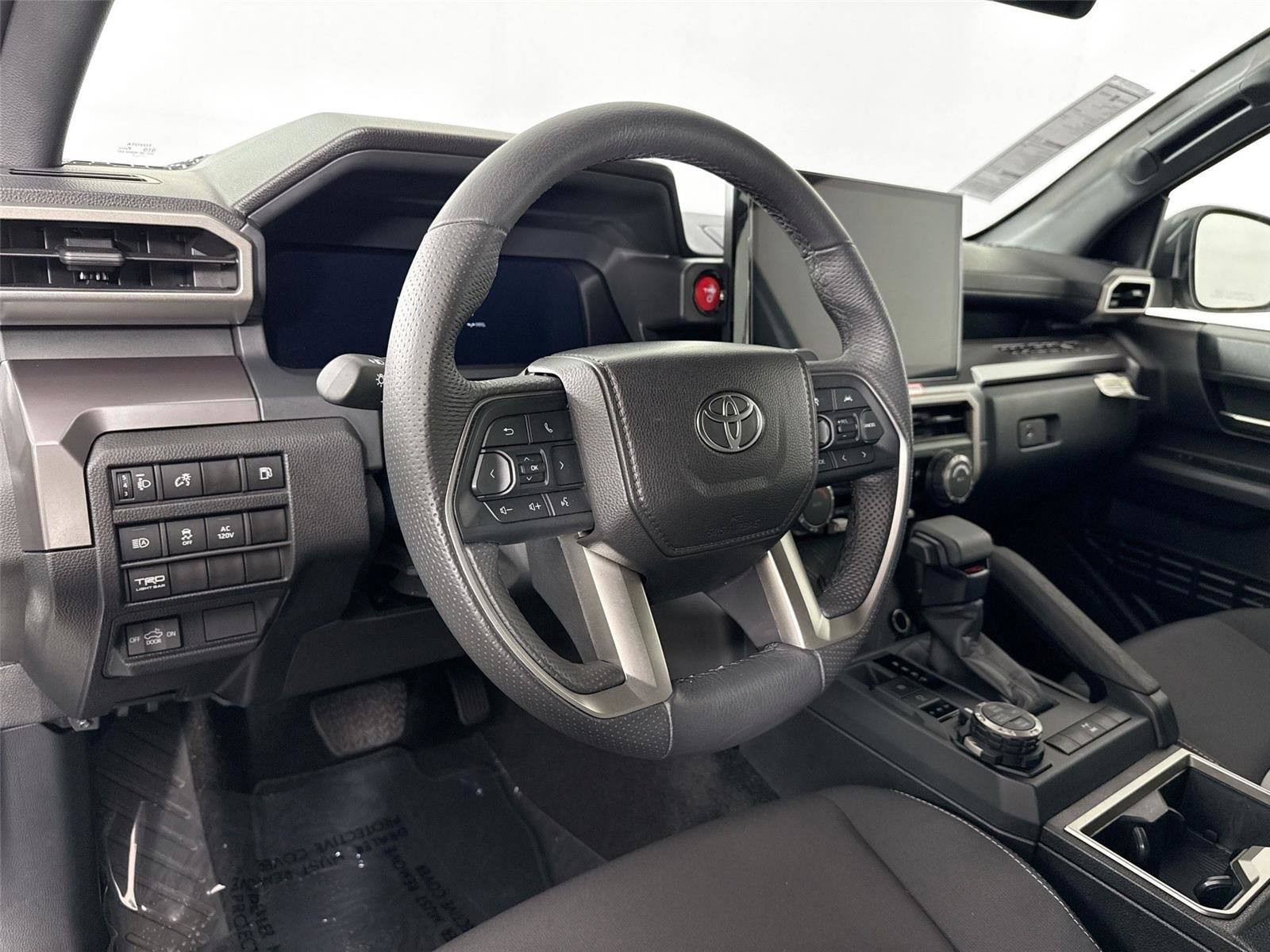 Used 2025 Toyota Tacoma 4x4 Double Cab Hybrid image 4