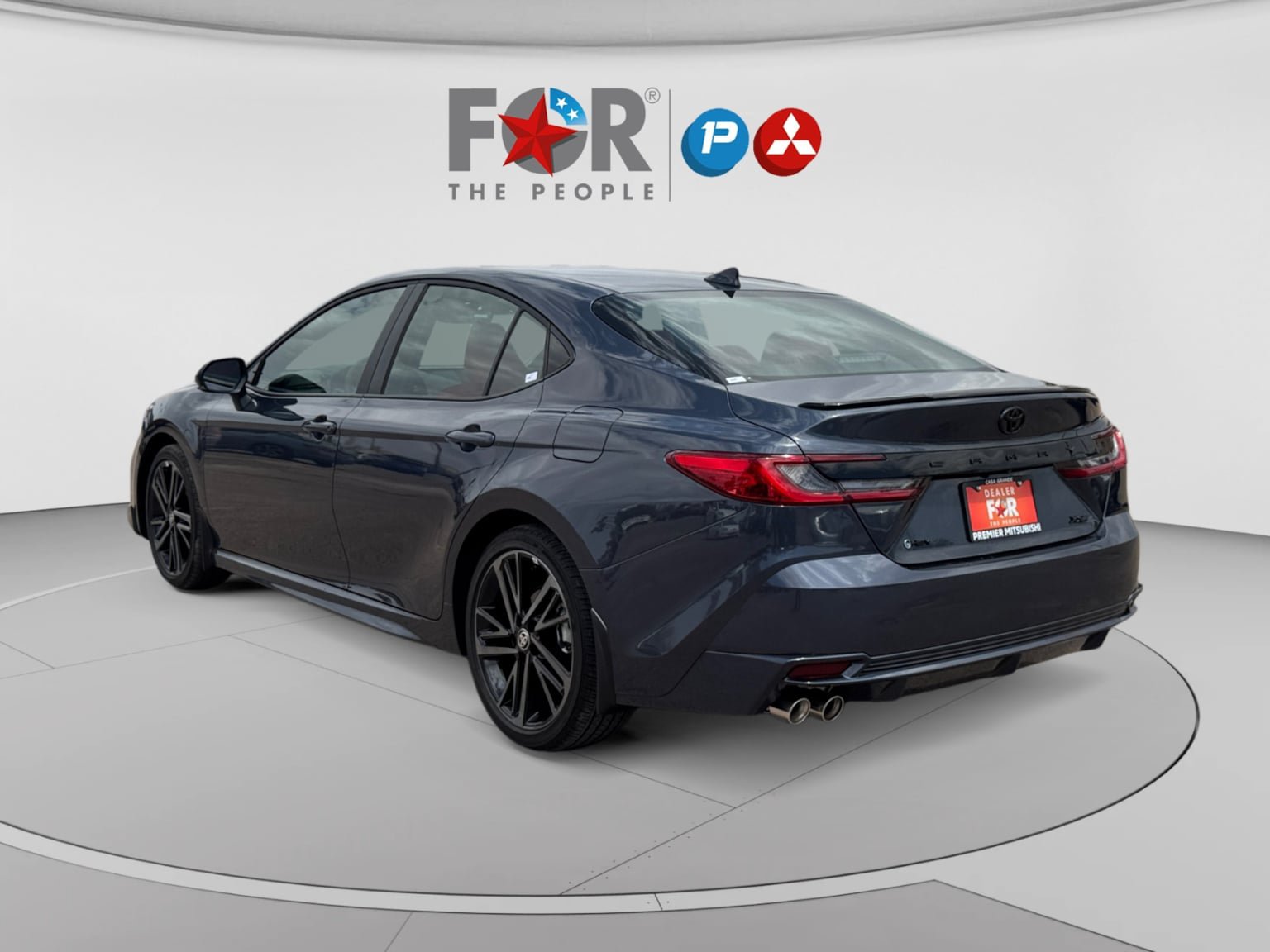 Used 2026 Toyota Camry XSE FWD image 3
