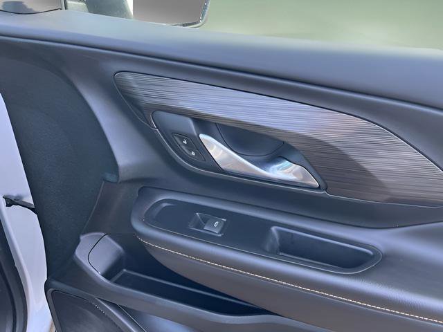 Used 2020 GMC Terrain SLT image 32