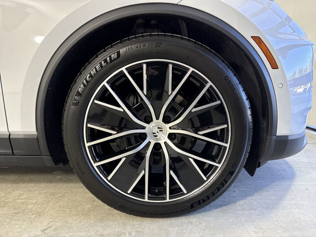New 2026 Porsche Macan 4 Electric AWD/4WD image 15