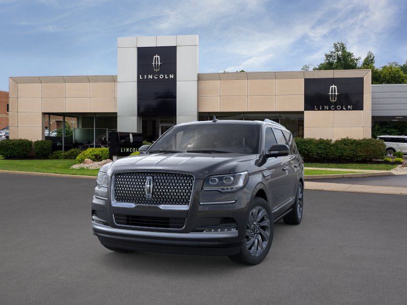 New 2024 Lincoln Navigator Reserve AWD/4WD image 3