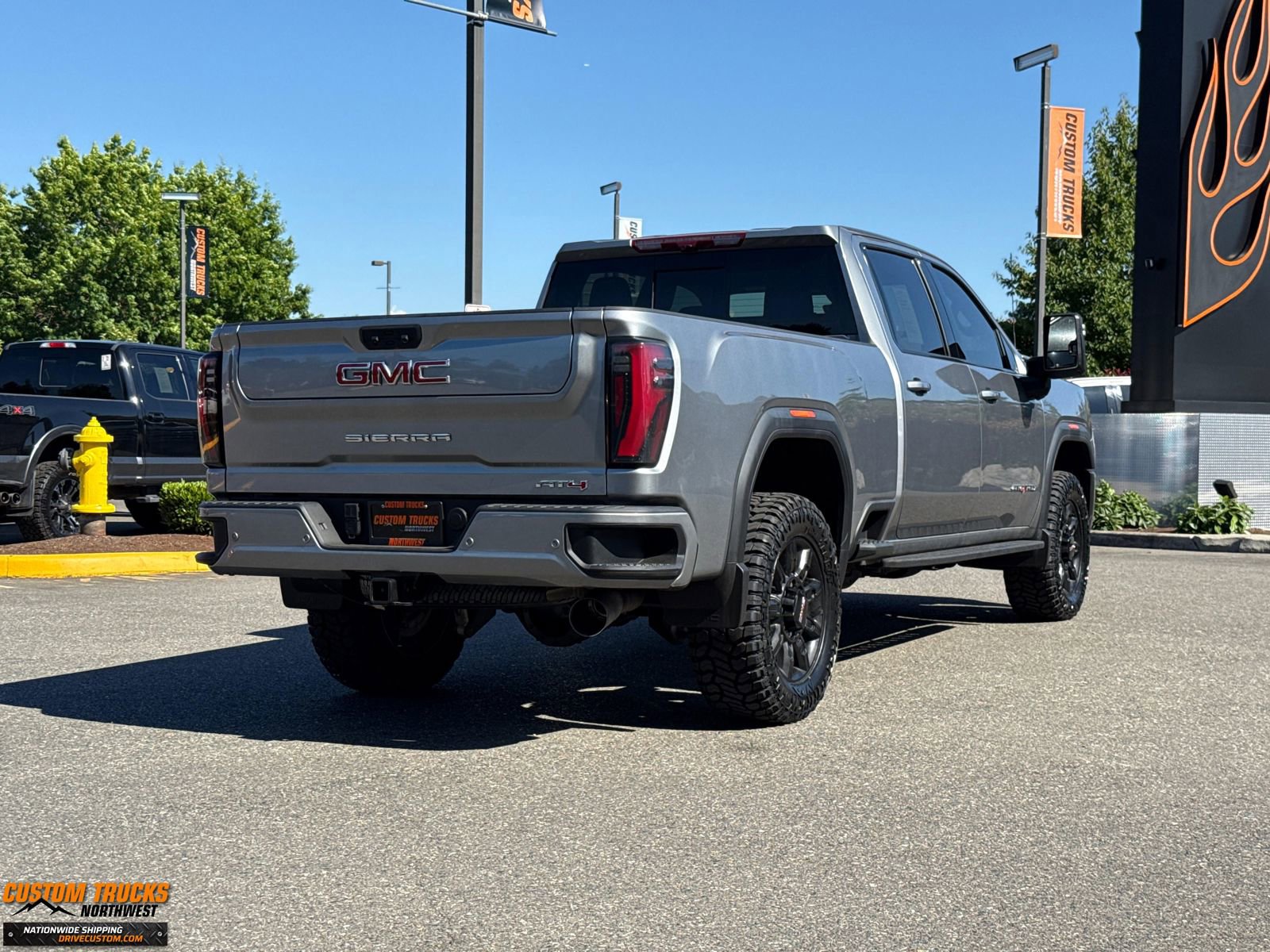 Used 2024 GMC Sierra 2500 AT4 w/ AT4 Premium Plus Package image 6