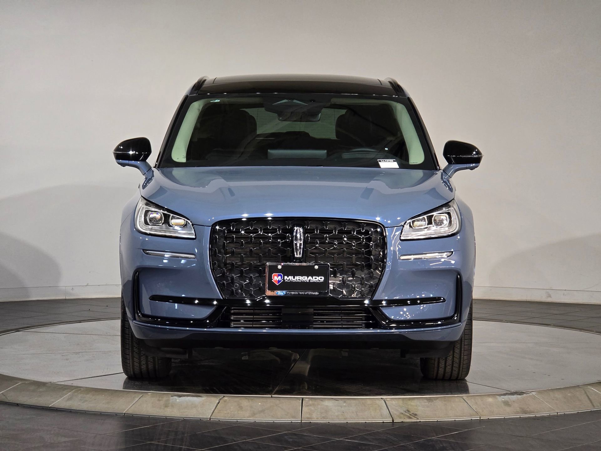 New 2025 Lincoln Corsair Reserve w/ Equipment Group 202A image 7