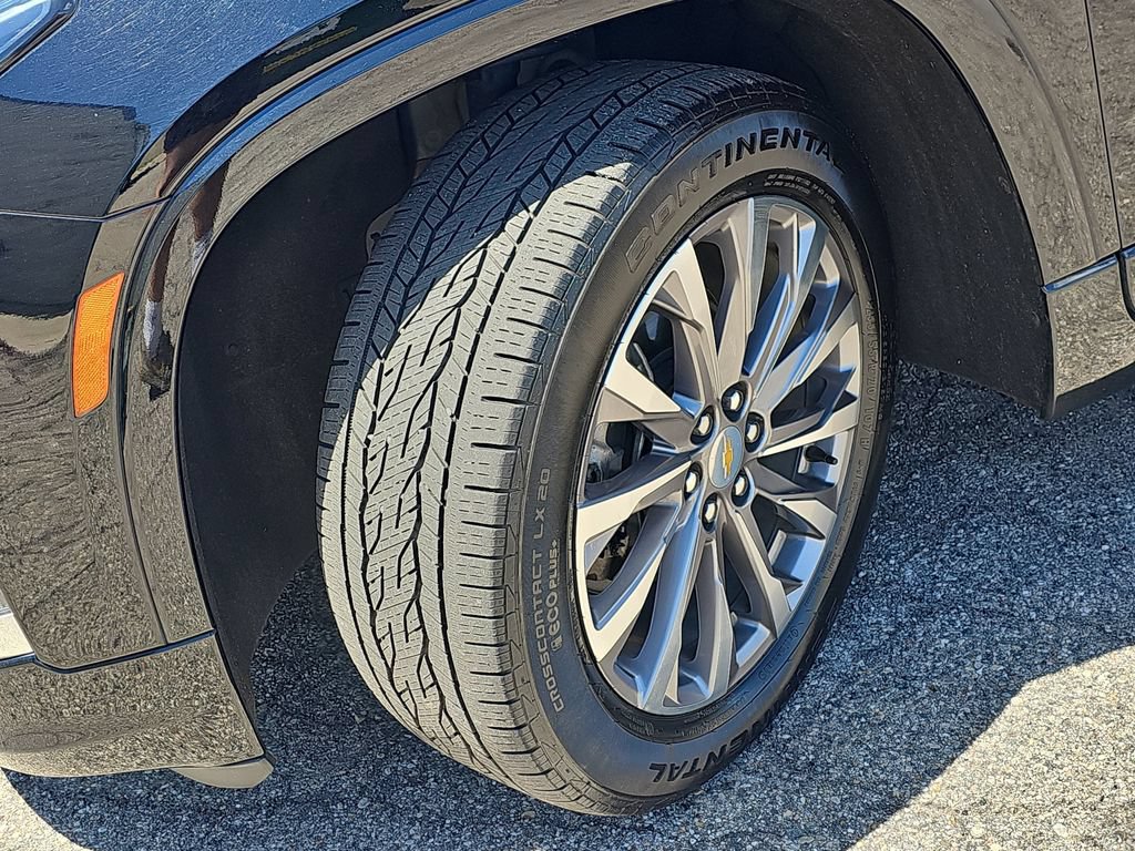 Certified 2023 Chevrolet Traverse Premier w/ LPO, Floor Liner Package AWD/4WD image 40