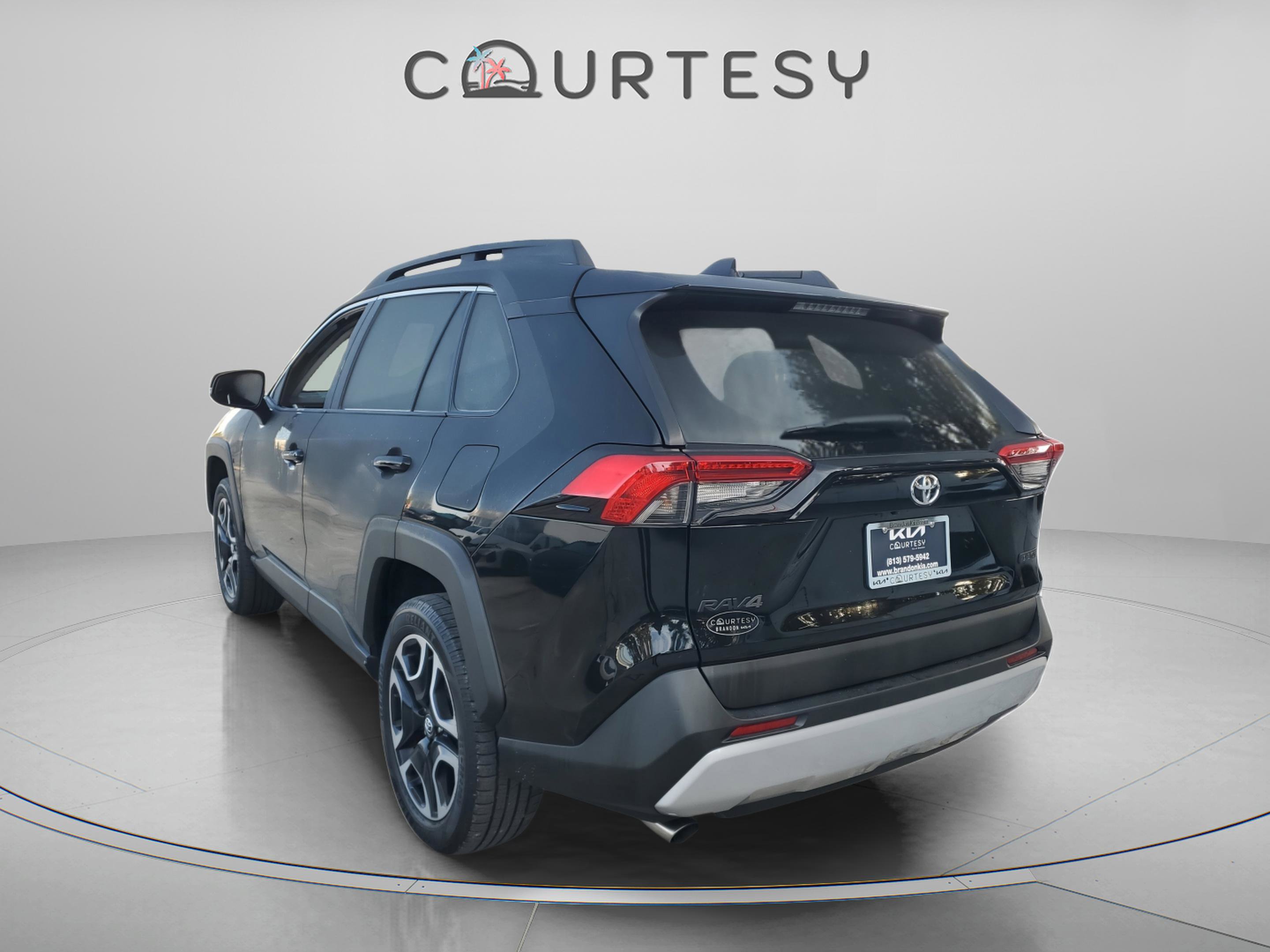 Used 2020 Toyota RAV4 Adventure image 2