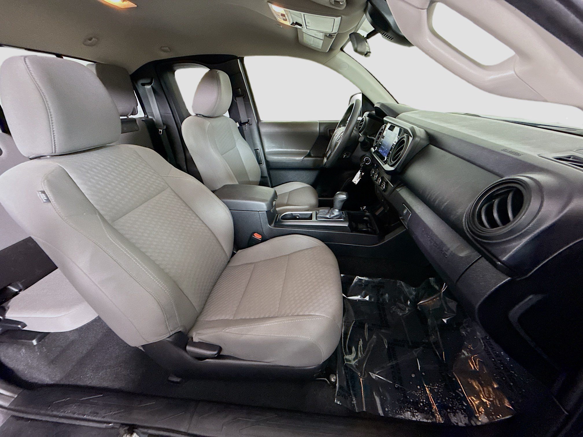 Used 2020 Toyota Tacoma SR w/ SX Package AWD/4WD image 27
