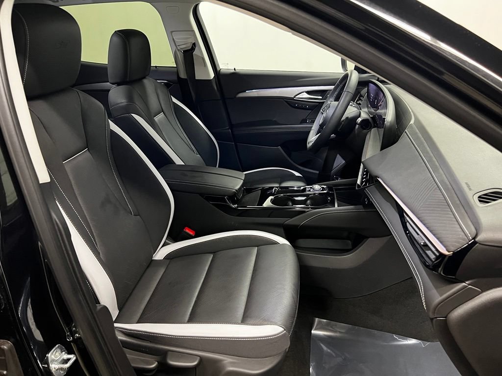 Certified 2025 Buick Envision Sport Touring AWD/4WD image 43