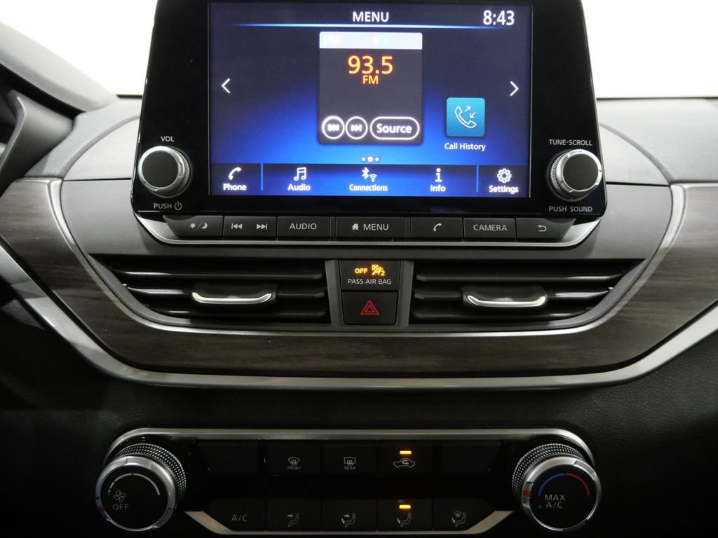 Used 2024 Nissan Altima 2.5 SV image 20