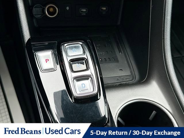 Used 2022 Hyundai Sonata Limited w/ Preferred Accessory Package image 19