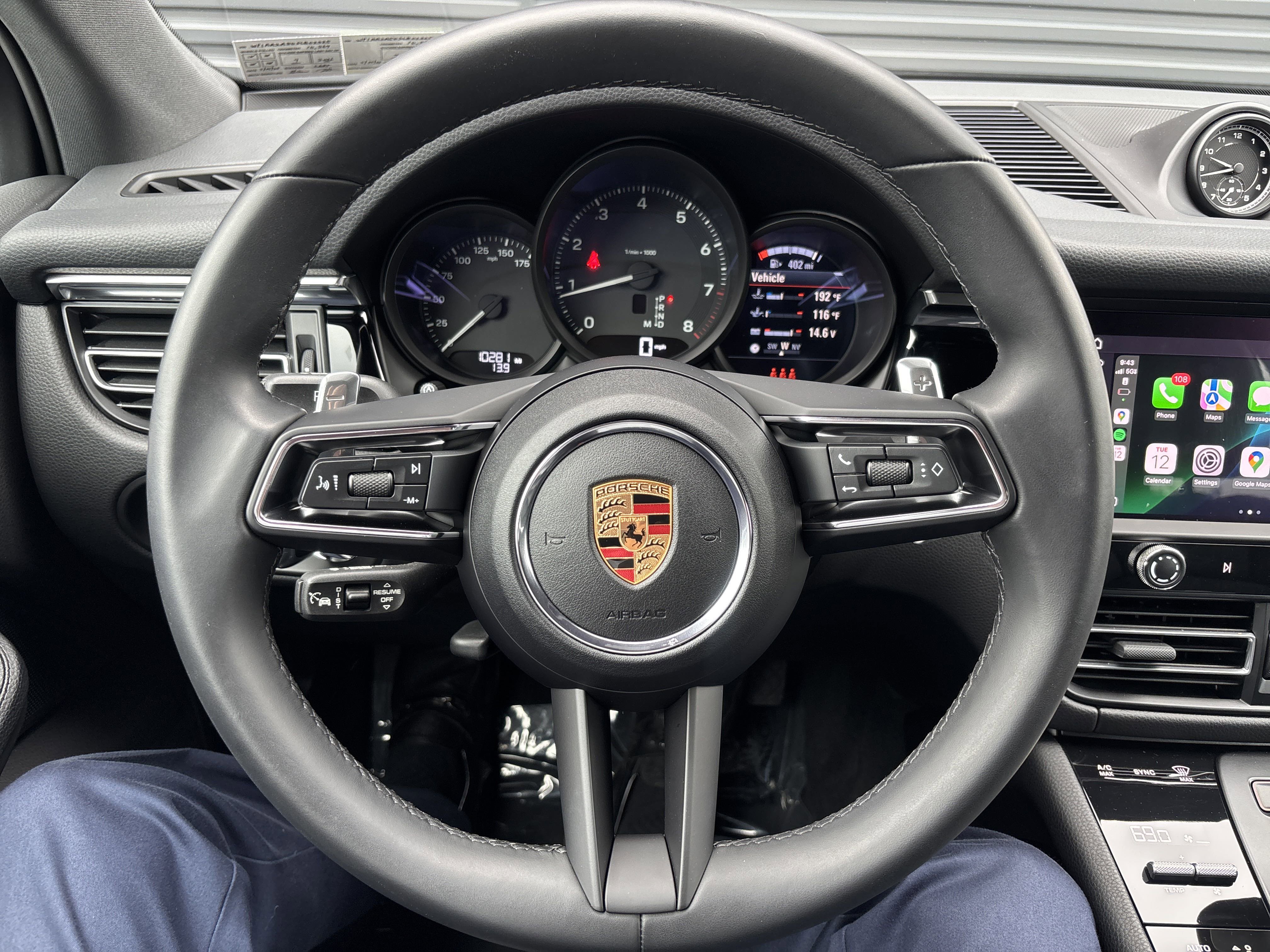 Certified 2025 Porsche Macan image 15