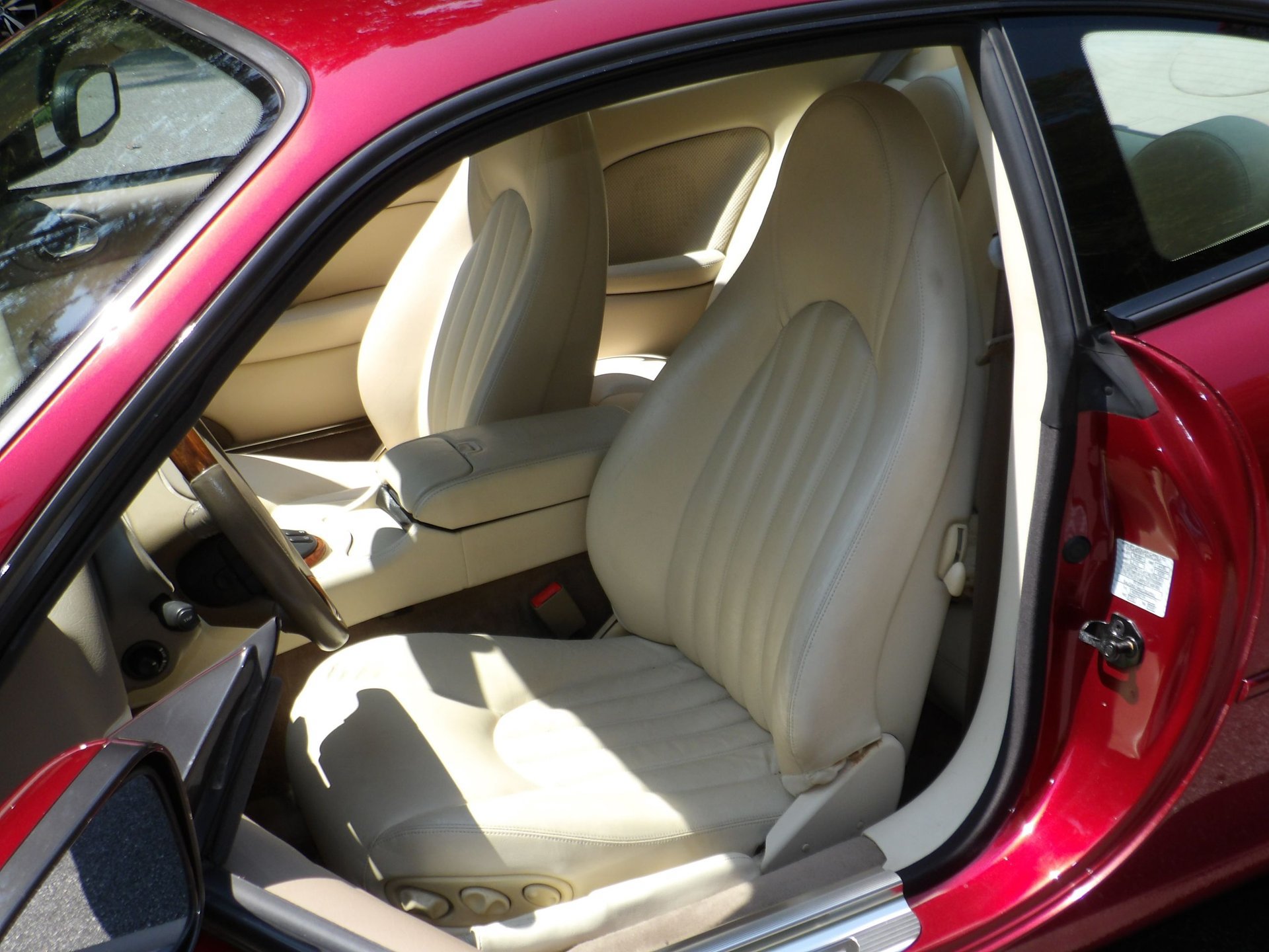 Used 1997 Jaguar XK8 Coupe RWD image 5