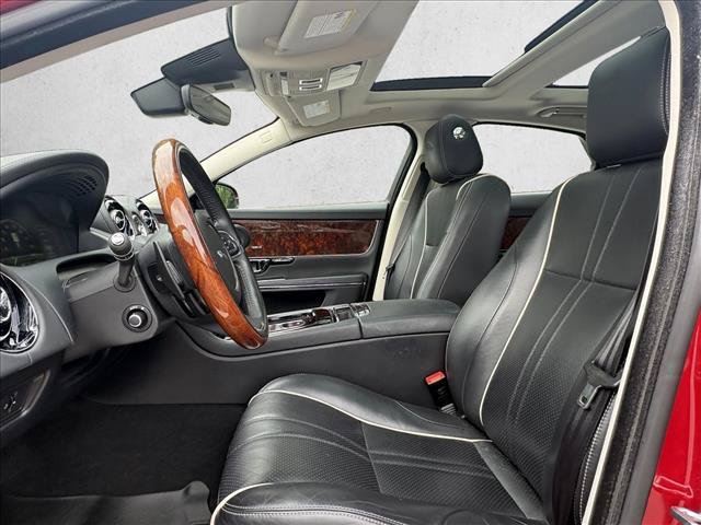 Used 2018 Jaguar XJ R-Sport AWD/4WD image 11