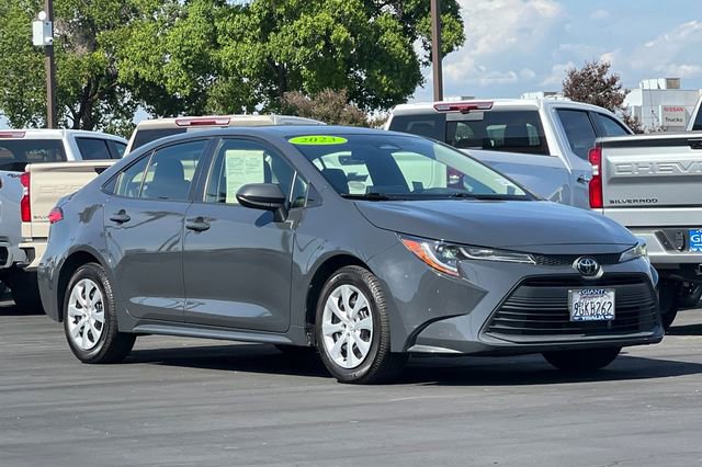 Used 2023 Toyota Corolla LE FWD video 2