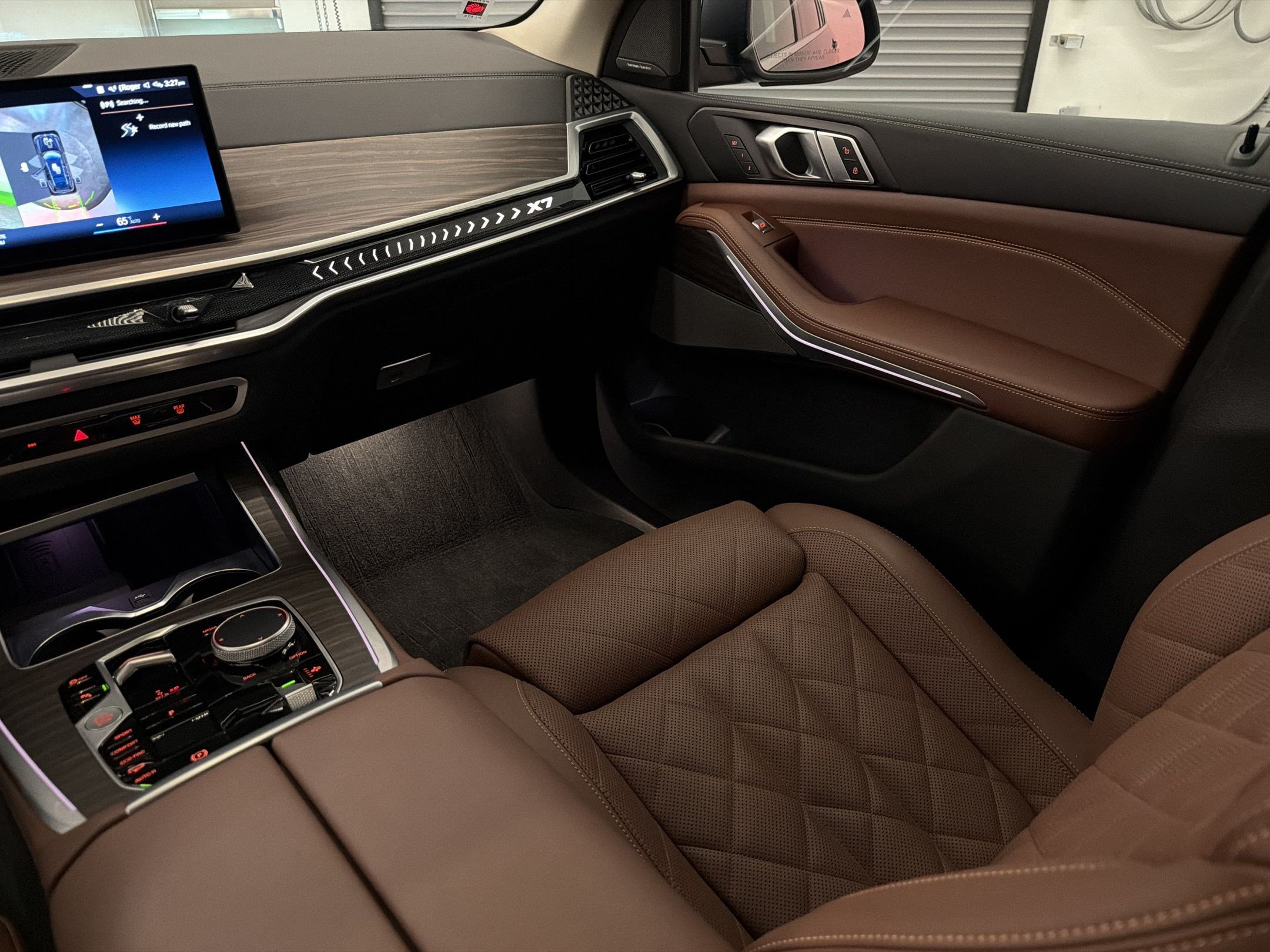 Used 2023 BMW X7 xDrive40i w/ Premium Package AWD/4WD image 29