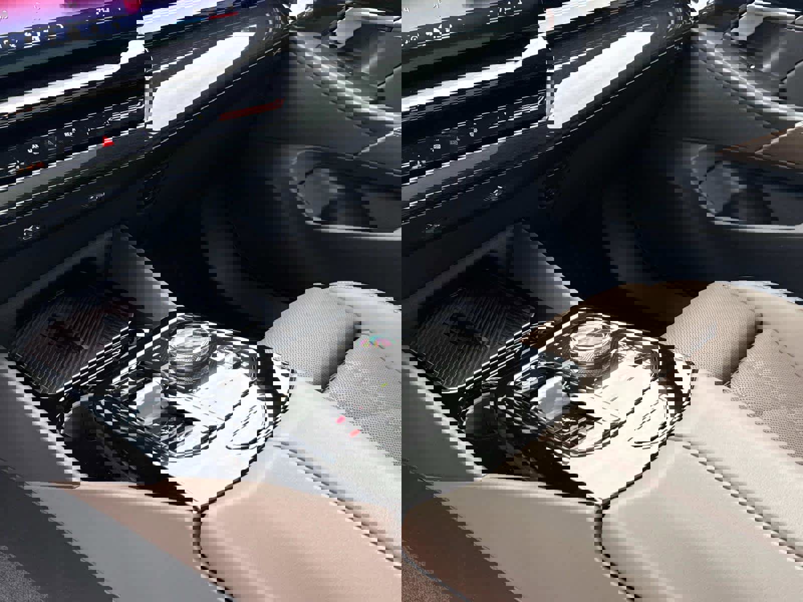 Used 2024 BMW 530i xDrive w/ Premium Package image 21