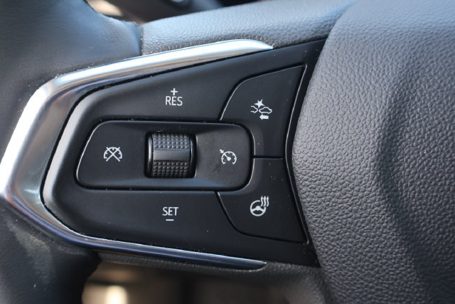 Used 2025 Chevrolet Trax ACTIV w/ Sunroof Package FWD image 22