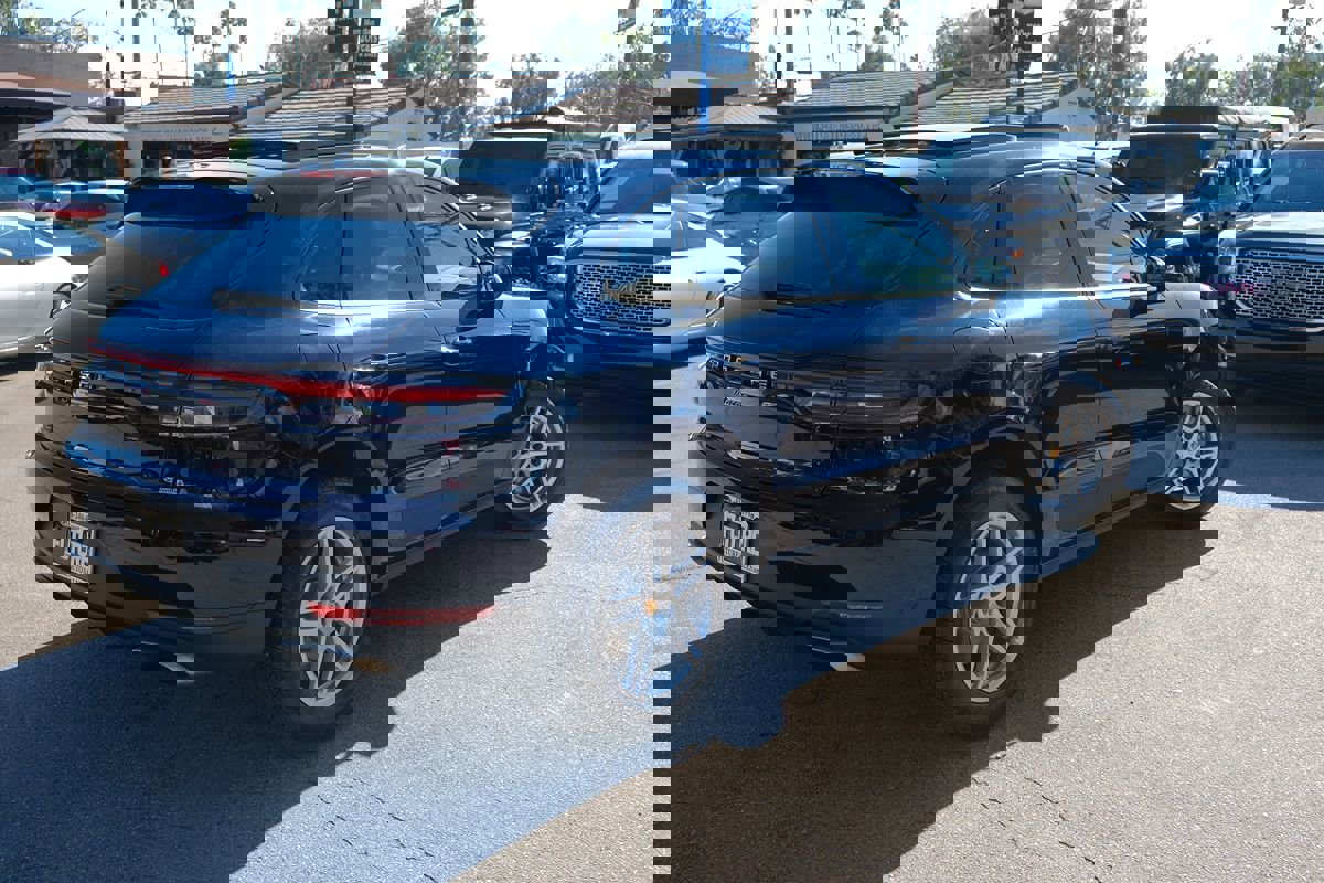 Used 2021 Porsche Macan image 6