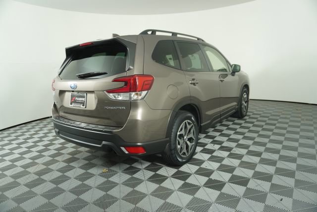 Used 2023 Subaru Forester Premium image 7