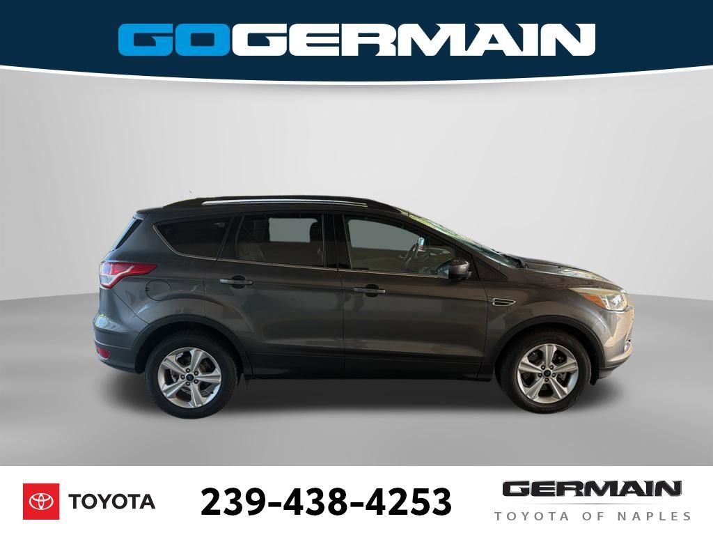 Used 2015 Ford Escape SE w/ Equipment Group 201A image 2