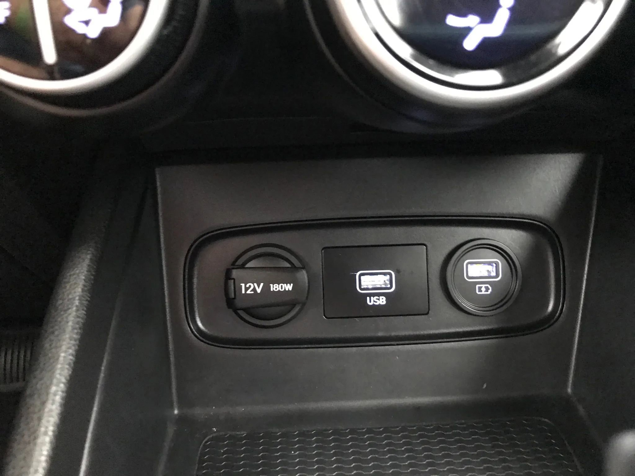 Used 2020 Hyundai Venue SEL w/ Convenience Package image 23