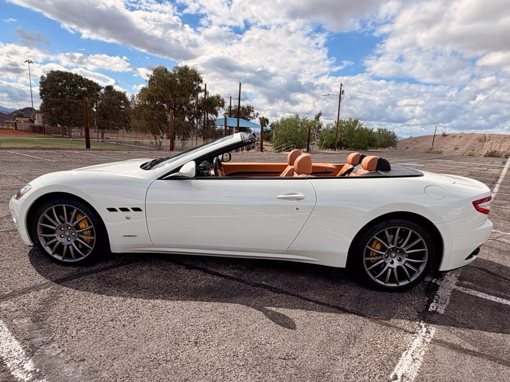 Used 2014 Maserati GranTurismo Convertible RWD image 11
