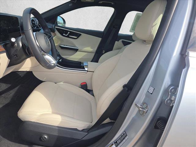 Used 2025 Mercedes-Benz C 300 Sedan image 15