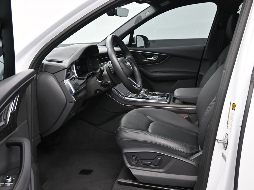 Used 2023 Audi Q7 2.0T Premium Plus w/ Premium Plus Package image 9