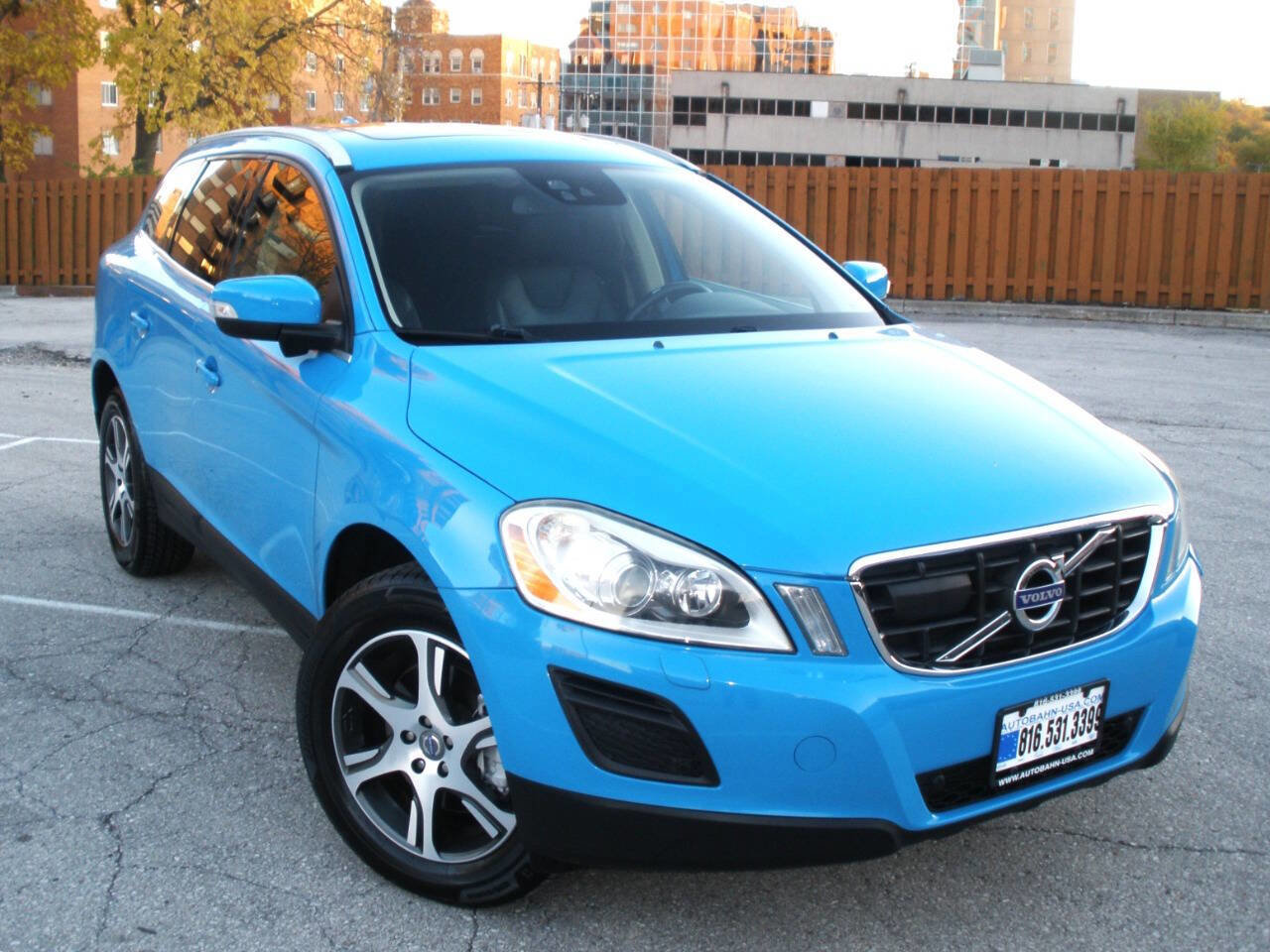 Used 2013 Volvo XC60 T6 image 2