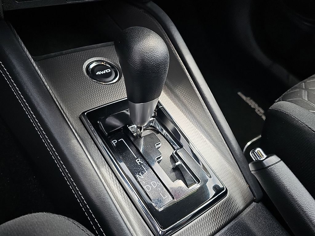 Used 2025 Mitsubishi Outlander Sport ES image 14