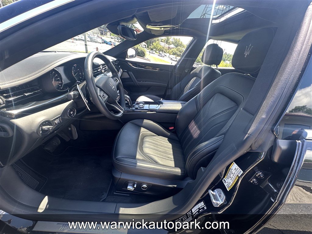Used 2022 Maserati Quattroporte Modena Q4 image 3